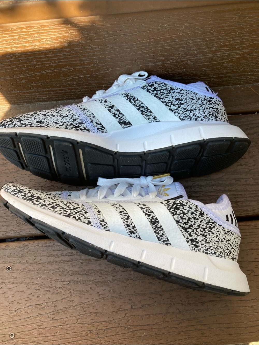 Adidas size 9 Swift Run X white and black speckled slip on sneakers - Picture 6 of 11